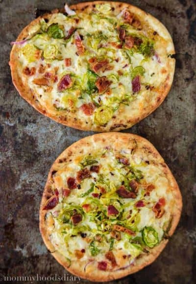 Pita Pizza with Brussels Sprouts and Bacon |mommyshomecooking.com