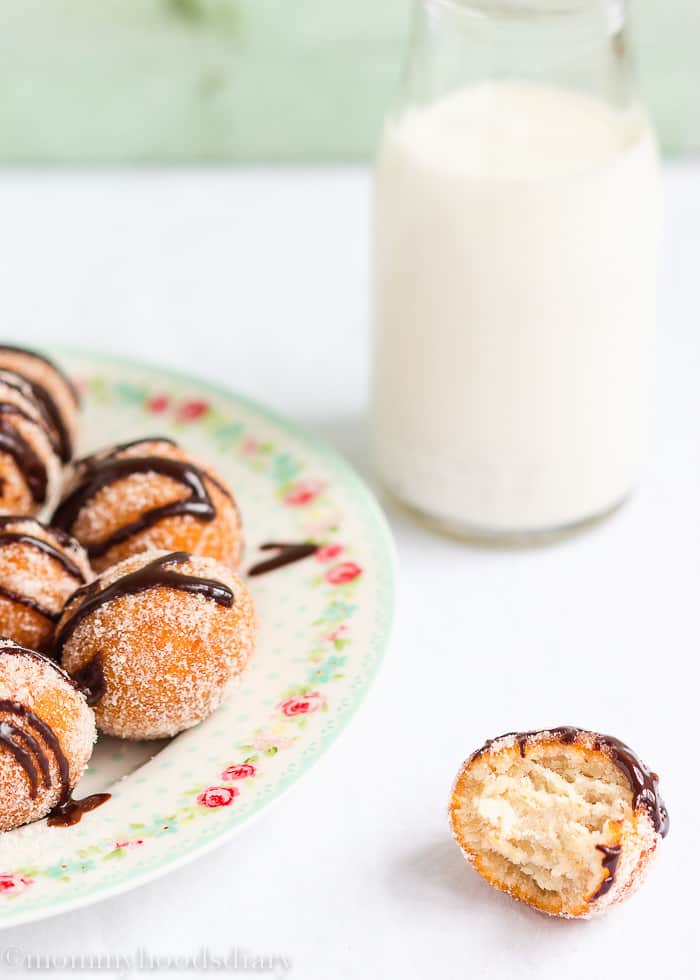 Easy Churro Bites with Chocolate and a glass of milk