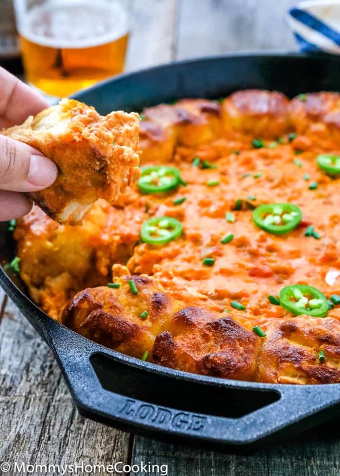 This Cheesy Taco Dip with Garlic Pretzels Dippers is just what the party or game day calls for. It’s cheesy, meaty, creamy, and extremely easy to make. This delicious dip is guaranteed to be a hit with your crowd. https://mommyshomecooking.com