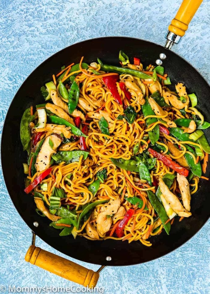 This 20-minute Easy Chicken Lo Mein recipe is my version of a Chinese menu favorite. It’s loaded with veggies and noodles, tossed in a salty sauce that’ll make you forget take-out. https://mommyshomecooking.com