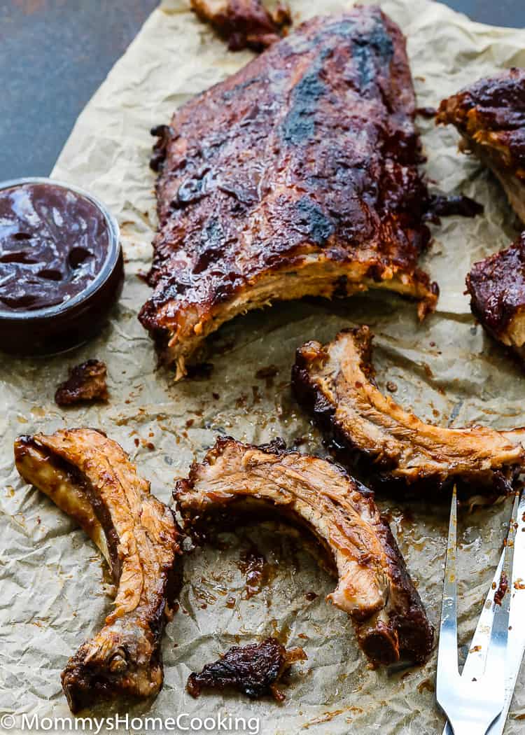 These Instant Pot Barbecue Ribs are sticky, saucy, savory, sweet, and sooo tender. Fall-off-the-bone tender. They are done in 30 minutes, with just 5 ingredients. https://mommyshomecooking.com