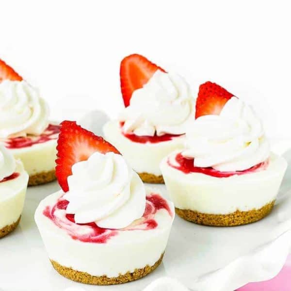 Healthy Mini Yogurt Strawberry Cheesecakes - Mommy's Home Cooking