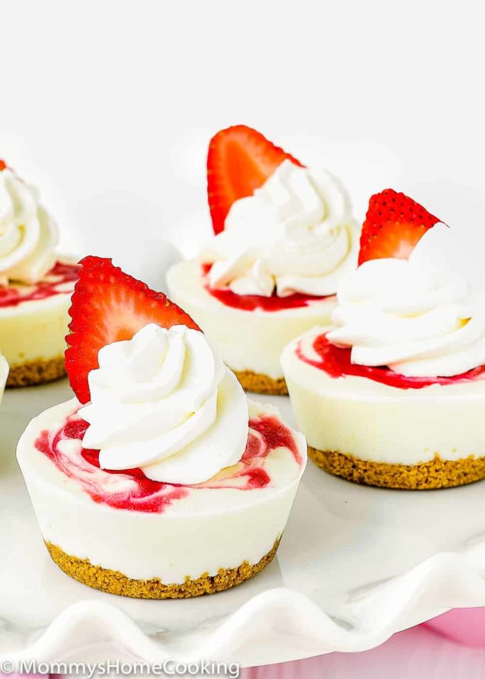Healthy Mini Yogurt Strawberry Cheesecakes - Mommy's Home Cooking
