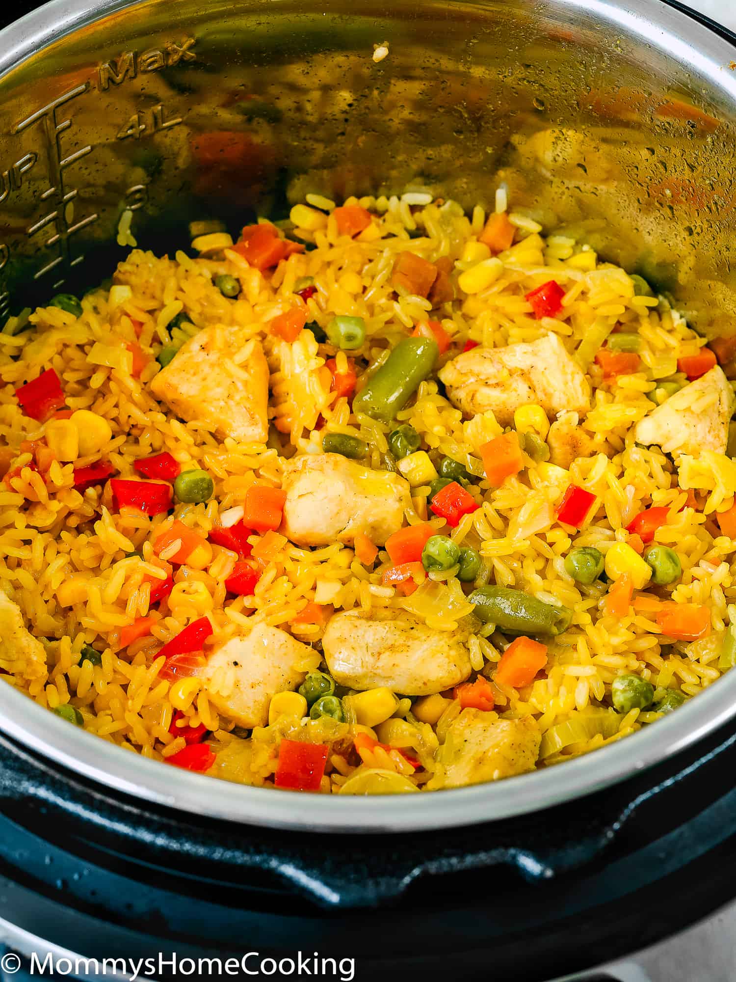 Arroz con pollo in a Instant Pot. 