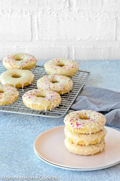 Easy Eggless Baked Donuts