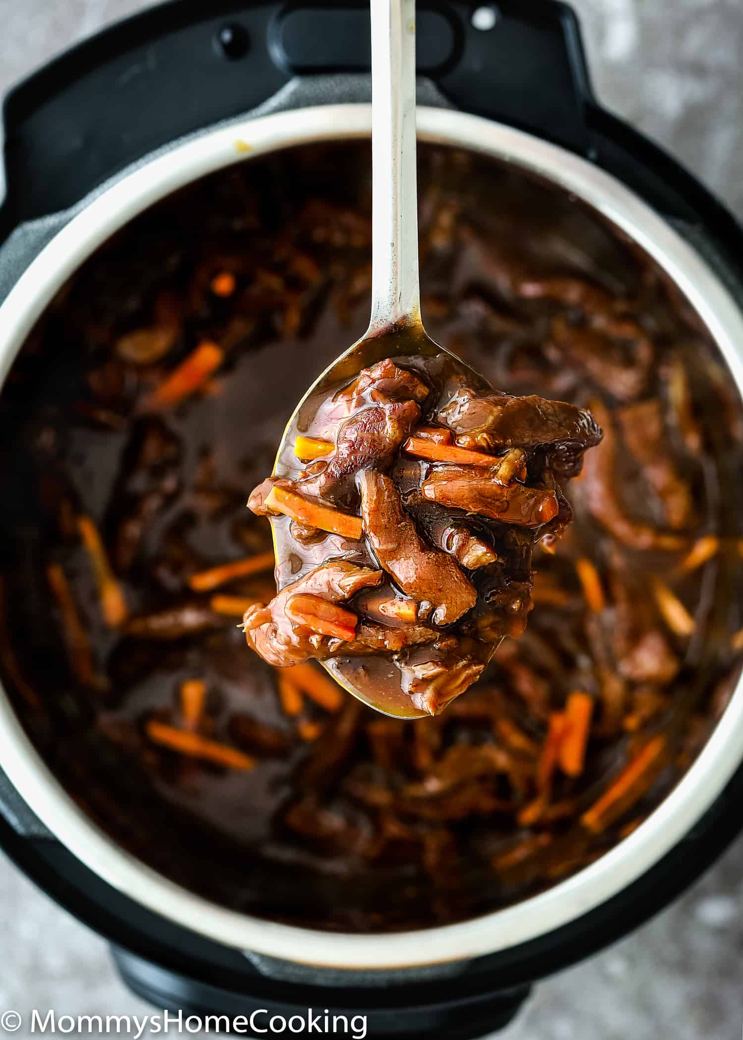 This Easy Instant Pot Mongolian Beef recipe is full of all the flavors you love from your favorite Chinese restaurant. Tender beef smothered in a super tasty sauce that is ready in 30 minutes or less. https://mommyshomecooking.com