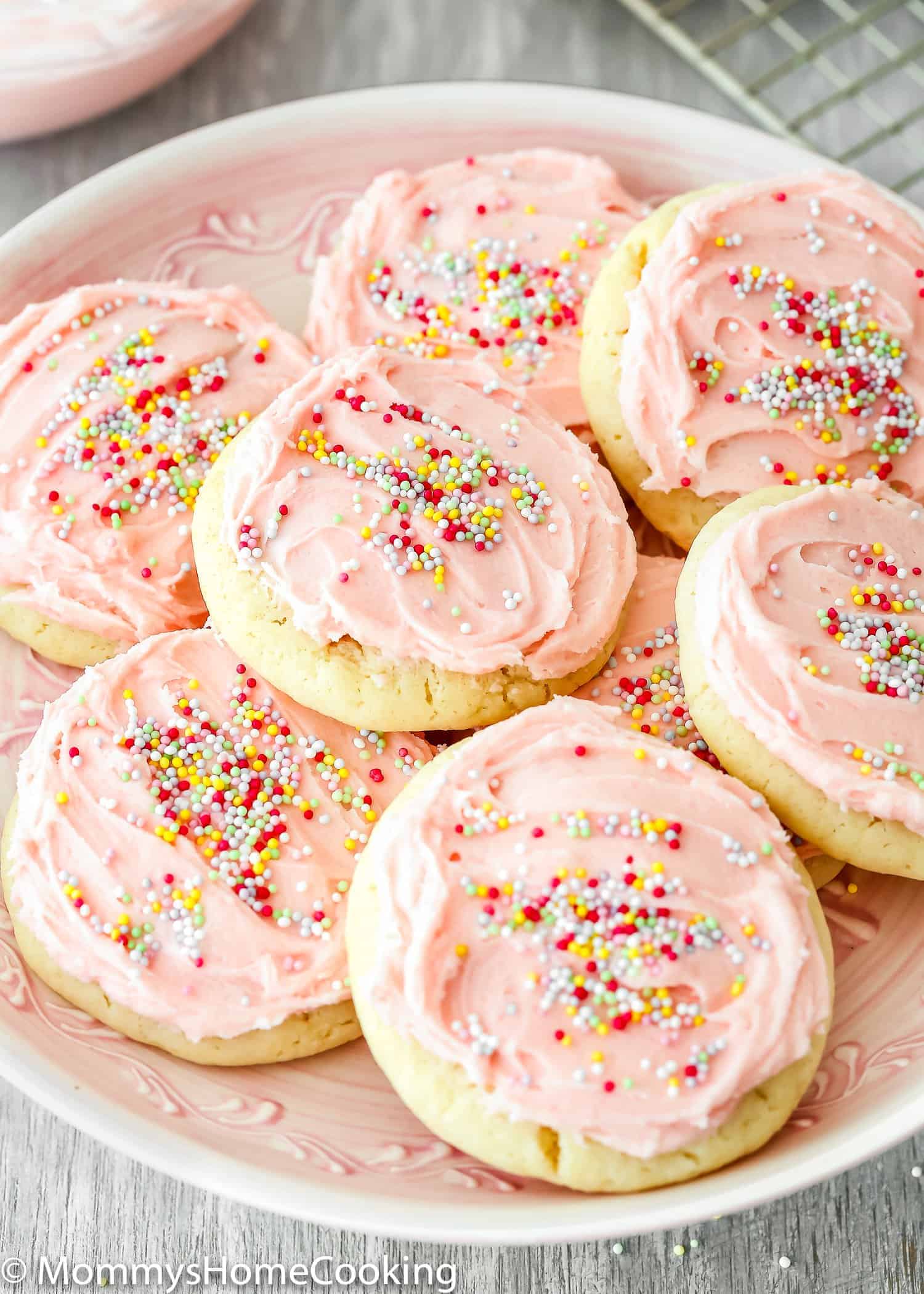 Easy Soft Sugar Cookies With Frosting