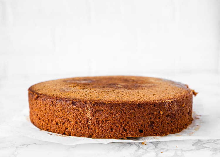how to frost a eggless banana cake step 1