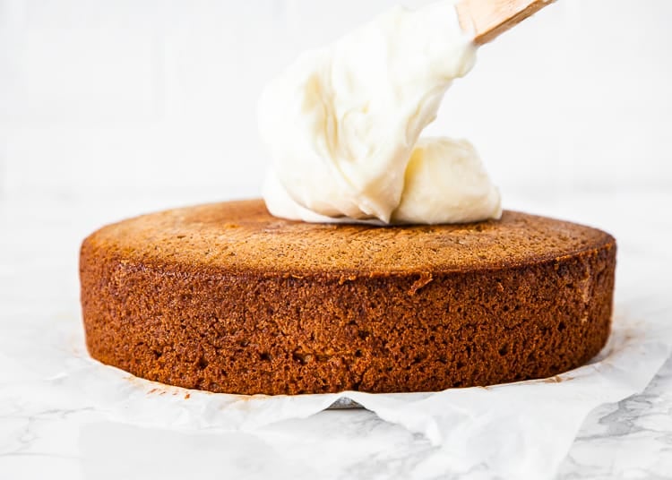 how to frost a eggless banana cake step 2