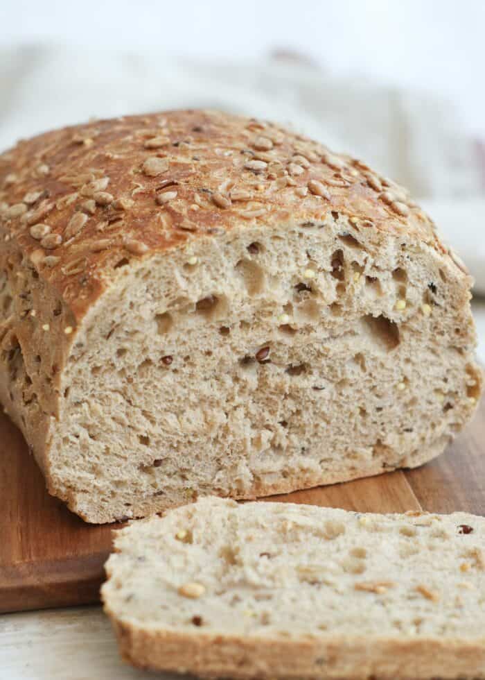 Easy and delicious honey oatmeal bread - low carb