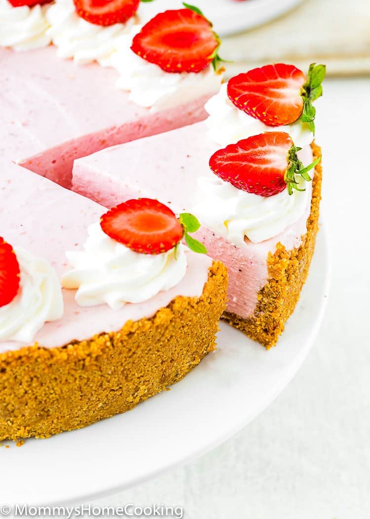 Best No-Bake Strawberry Cheesecake - Mommy's Home Cooking