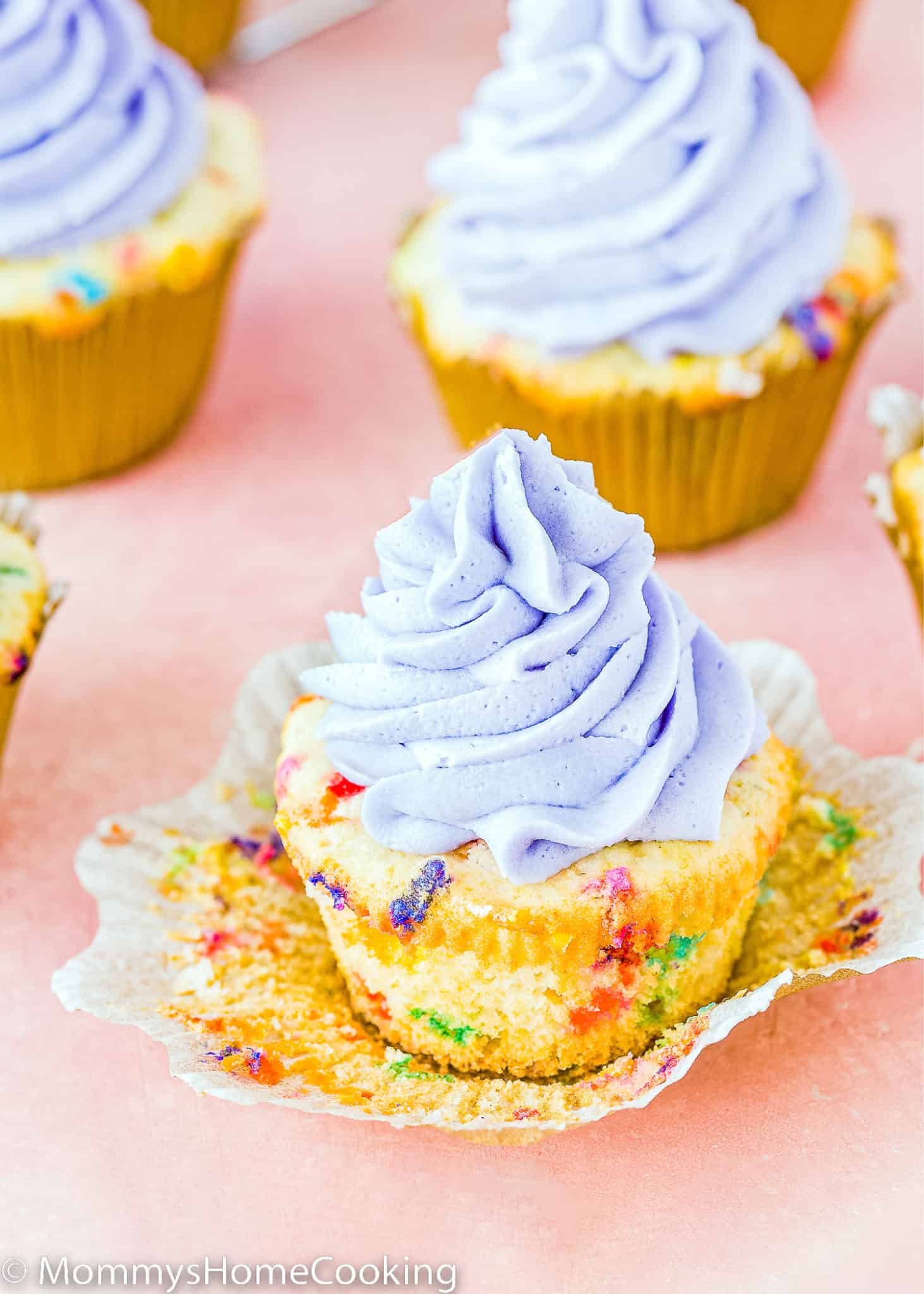 Easy Fluffy Vanilla Cupcakes (Dairy-Free, Egg-Free, Vegan) - Mommy's ...