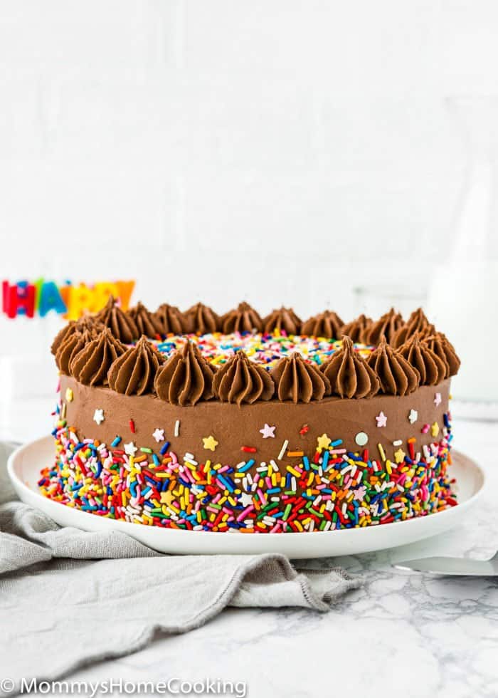 How To Stack A Layer Cake For Beginners Sprinkles 1
