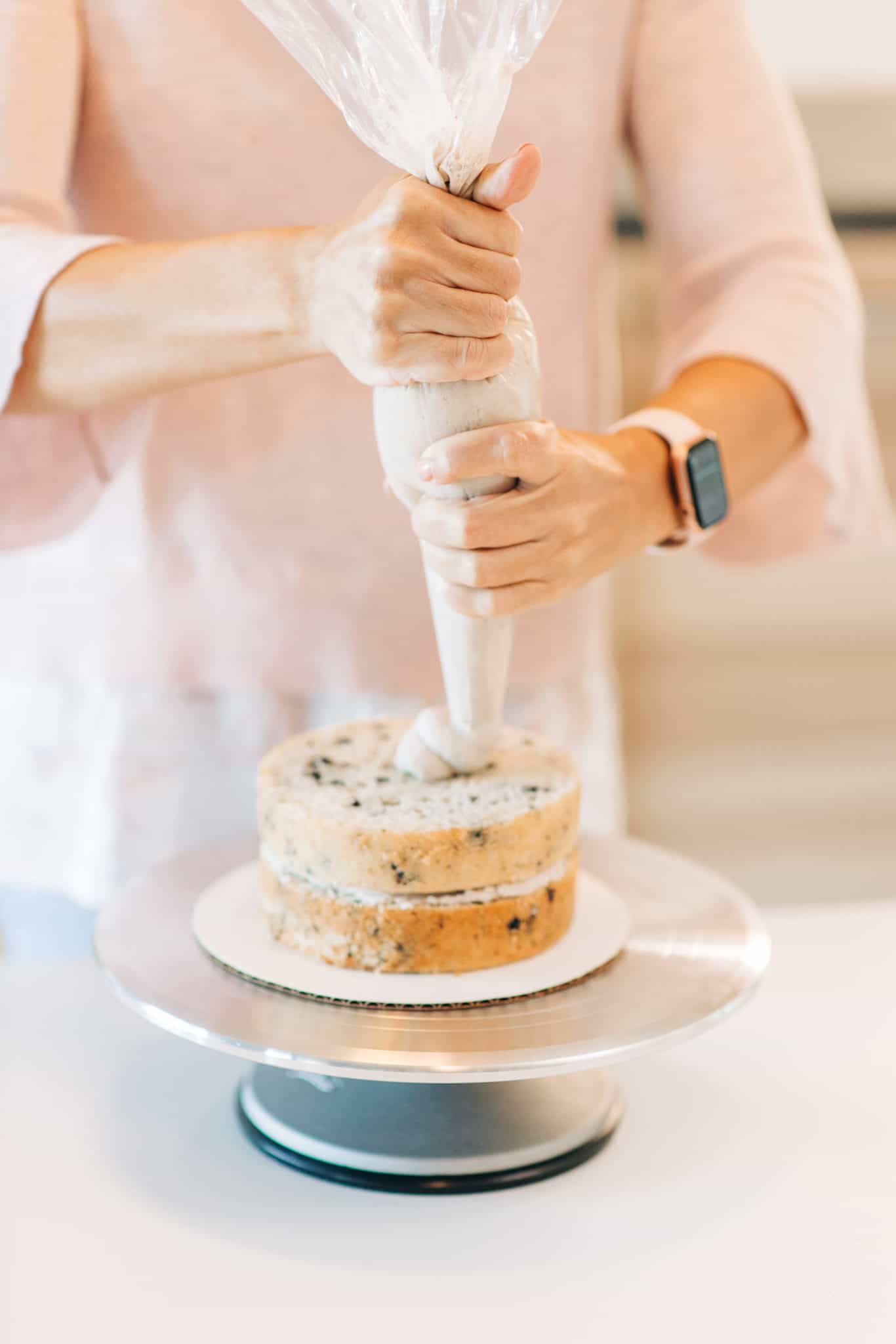 How To Stack A Layer Cake For Beginners Mommy's Home Cooking
