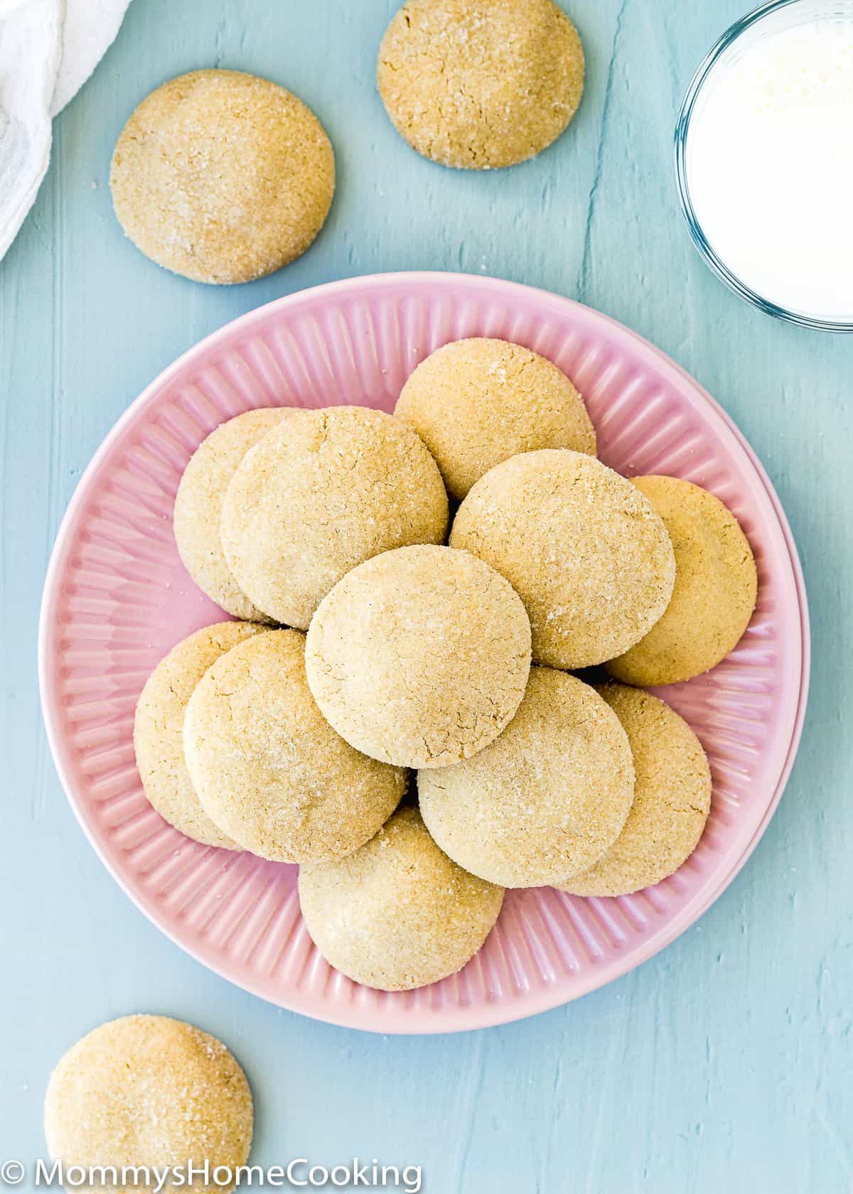 Easy Eggless Brown Sugar Cookies on a pink plate.