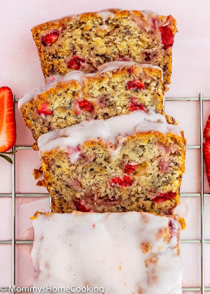 Eggless Strawberry Banana Bread - Mommy's Home Cooking