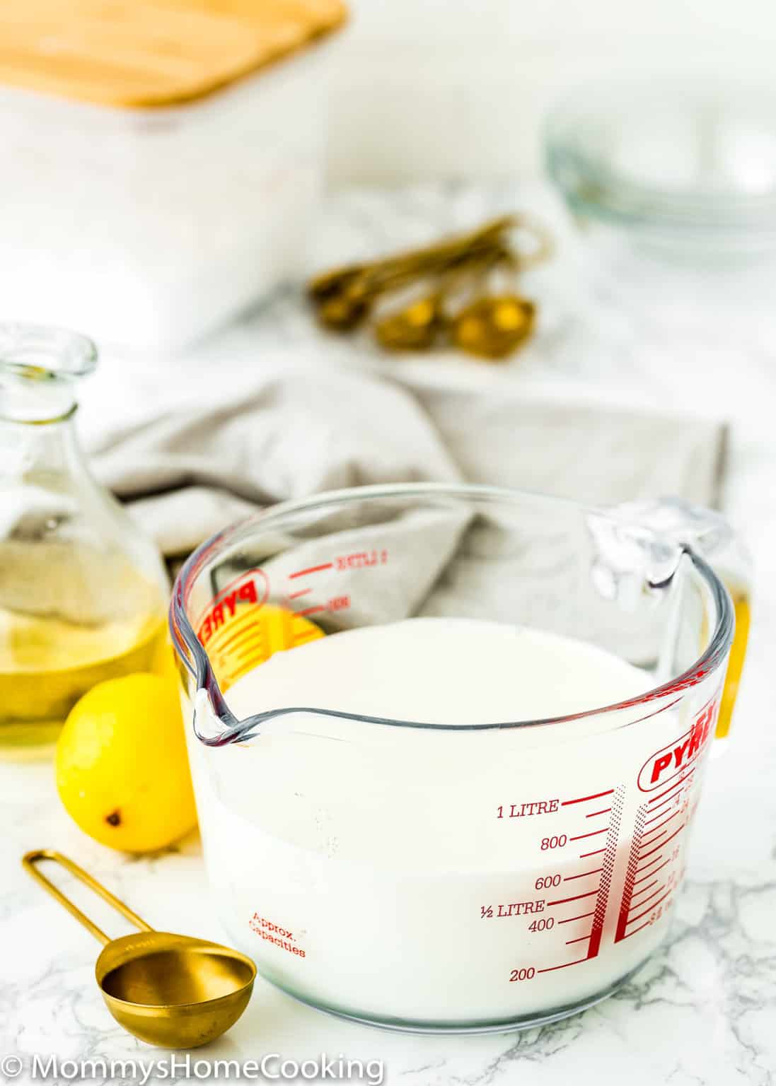 Easy Homemade Buttermilk Substitute [Video] Mommy's Home Cooking