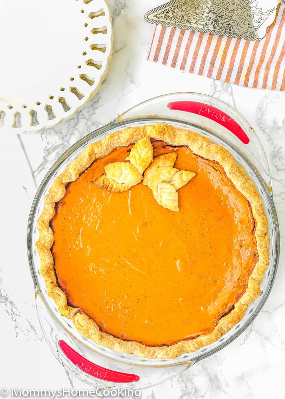 Easy Eggless Pumpkin Pie - Mommy's Home Cooking