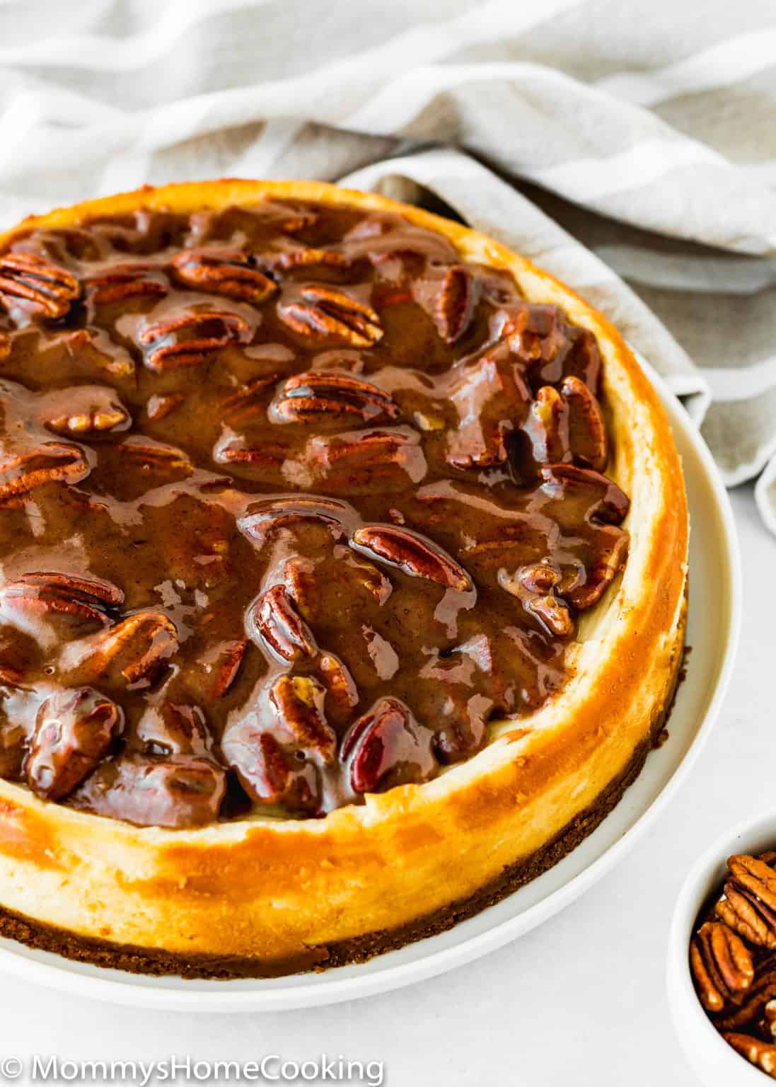 Eggless Pecan Pie Cheesecake - Mommy's Home Cooking