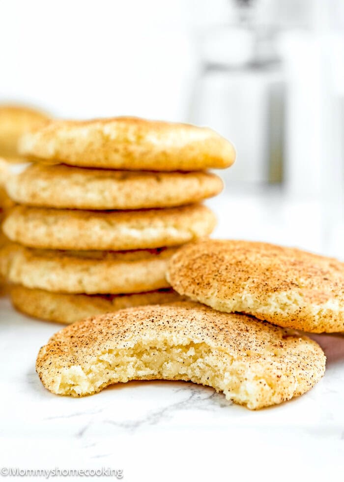 Eggless Snickerdoodle Cookies over a marble surface showing its perfect texture.