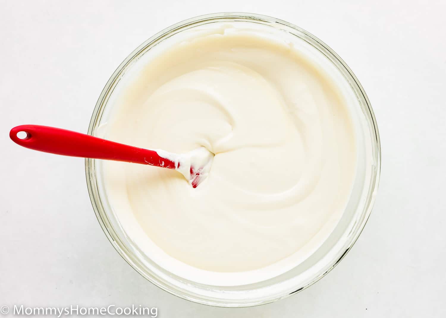 Egg-free vanilla pudding and cream mixed together.
