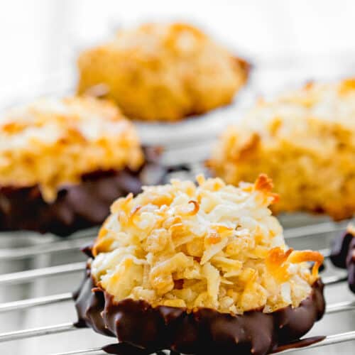 Eggless Coconut Macaroons - Mommy's Home Cooking