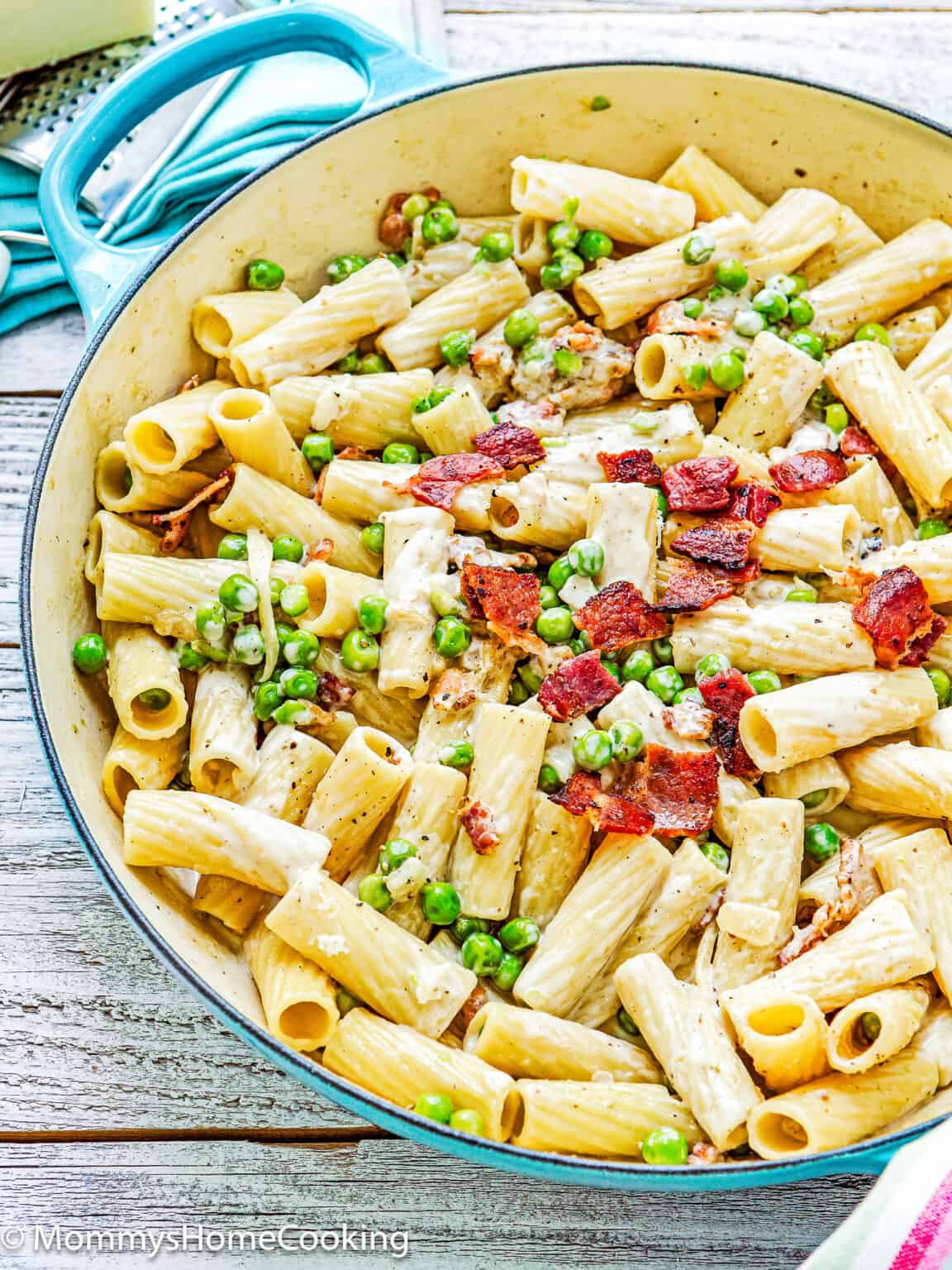 One-Pot Bacon Alfredo Pasta (Creamy) - Mommy's Home Cooking