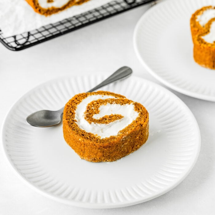 Eggless Pumpkin Roll Cake