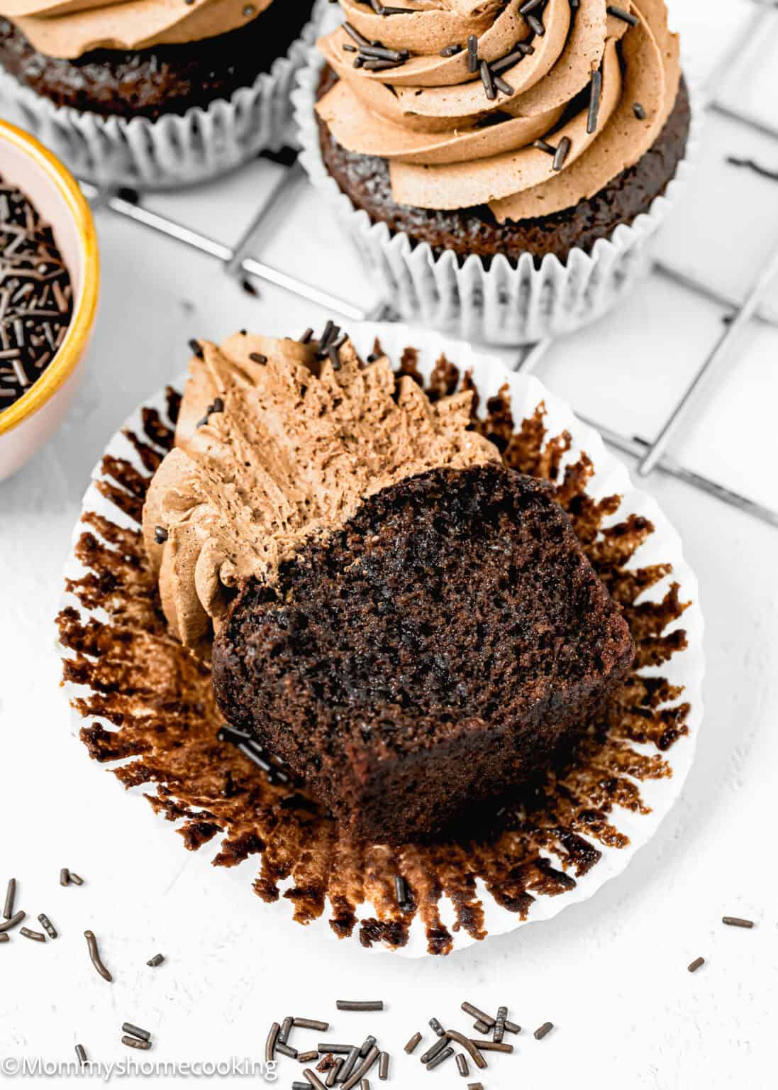 The Ultimate Easy Chocolate Cupcakes (Dairy-Free, Egg-Free, Vegan ...