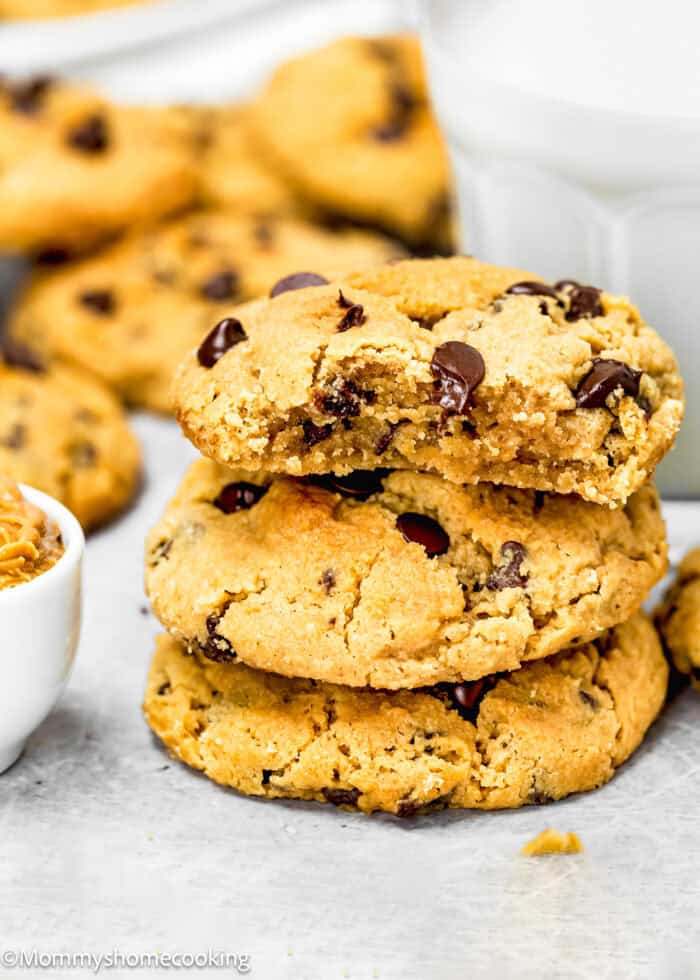 Eggless Peanut Butter Chocolate Chip Cookies Mommys Home Cooking 5789