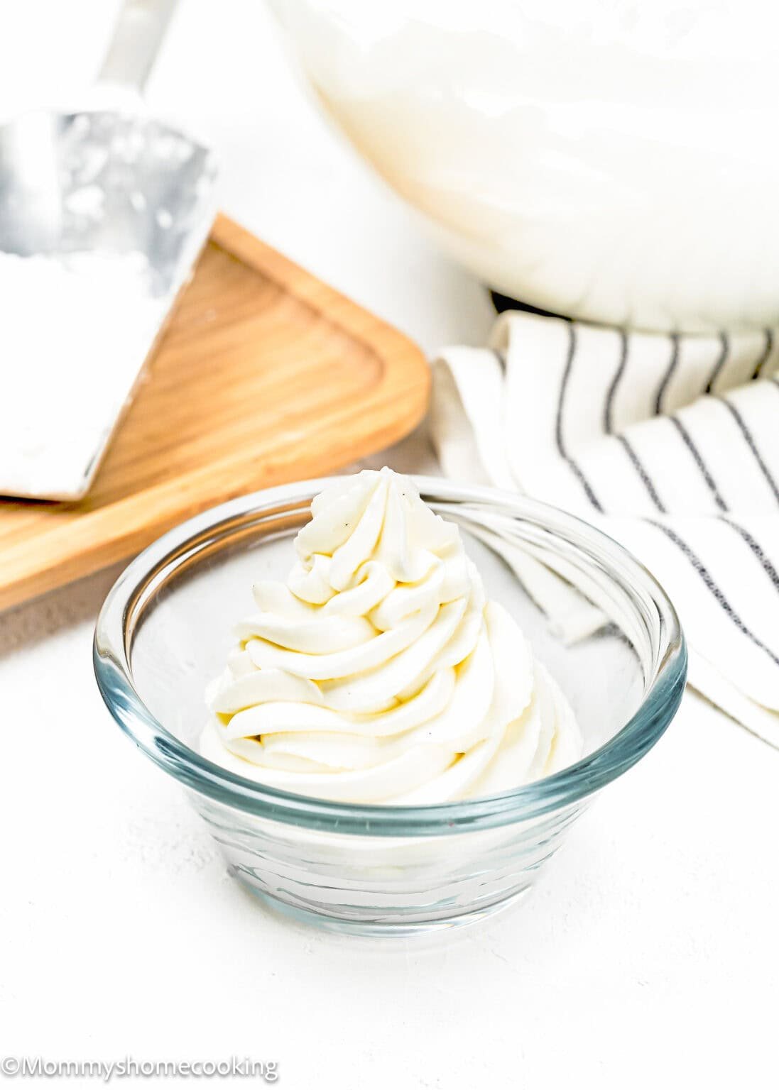 Easy Whipped Cream Cheese Frosting Mommy S Home Cooking Easy Whipped Cream Cheese Frosting Mommy S Home Cooking